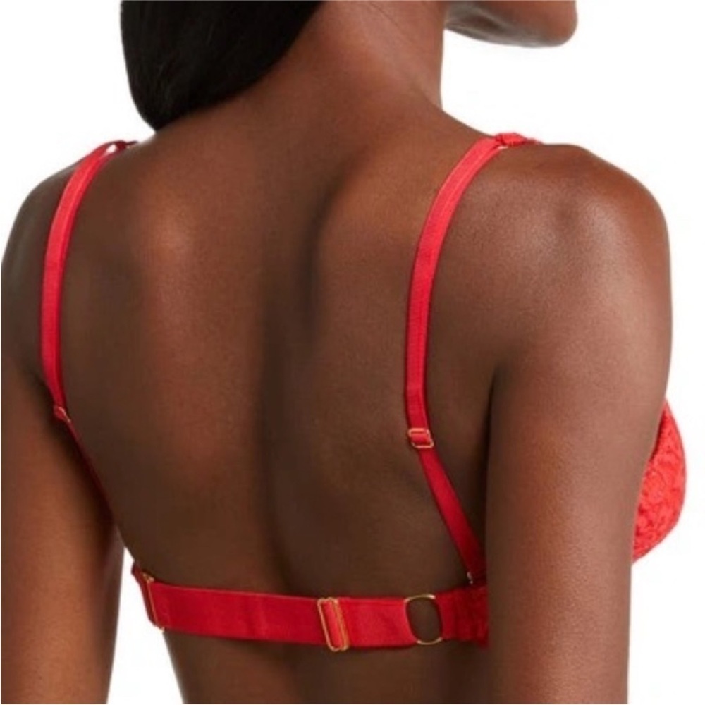 We Are HAH 2Timer Lace Convertible
Adjustable Racerback Bra Siren Red 28-36C - Picture 3 of 6